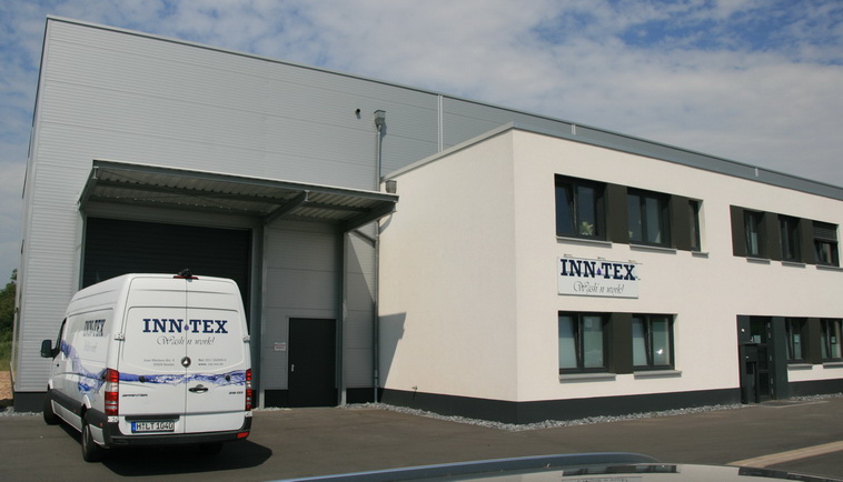 Die INN-TEX Industriew&auml;scherei in Seelze bei Hannover. Hier findet die Reinigung von Arbeitsbekleidung auf h&ouml;chstem Niveau statt. (Foto Daniela Kamp-Beutgen)